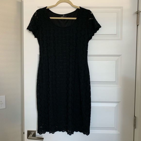 Dresses & Skirts - Black Lace Dress